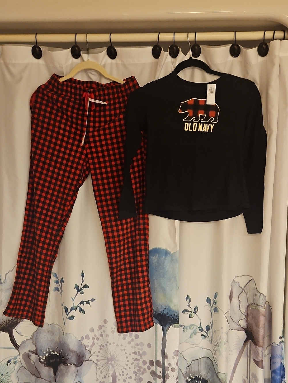 Old Navy Black Top with Red & Black Buffalo Plaid Pajama Set
